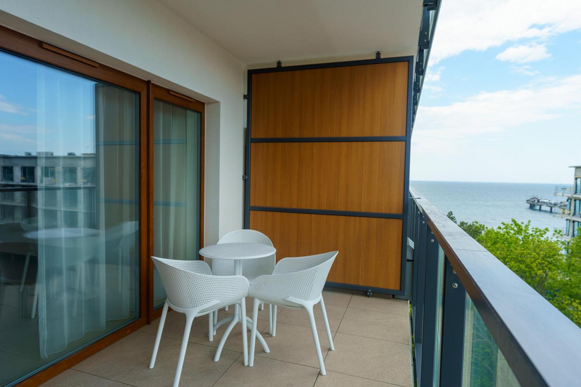 Aquamarina Prima Deluxe Studios With Sea View By Noclegi Renters Miedzyzdroje Εξωτερικό φωτογραφία